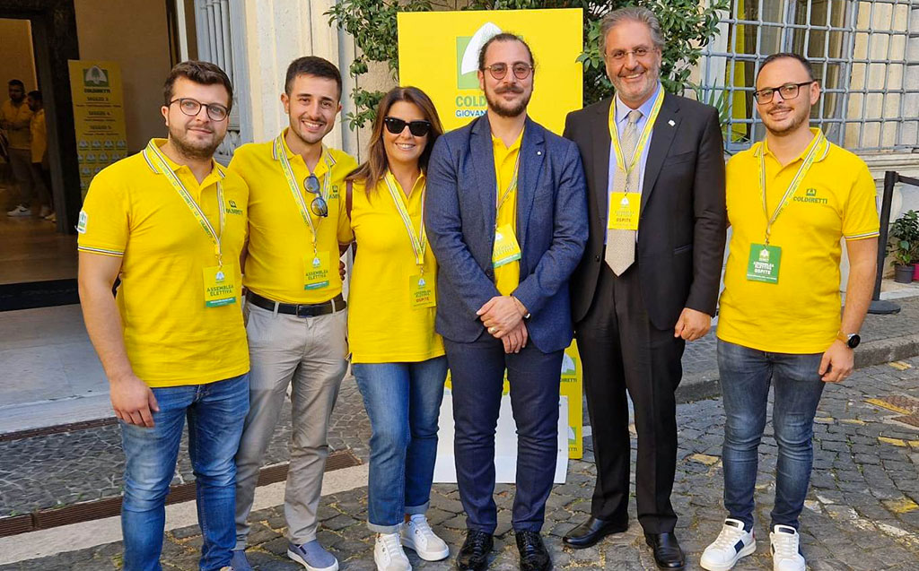 2023-Enrico-Parisi-con-Delegazione-di-Coldiretti-Calabria_23313.jpg