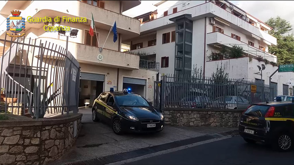 Operazione "Merlino": Corruzione e tentata concussione, arrestato sindaco di Fuscaldo- VIDEO
