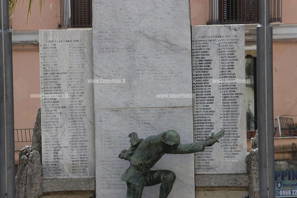 25-aprile-2019-lamezia-nomi-sbiaditi.jpg