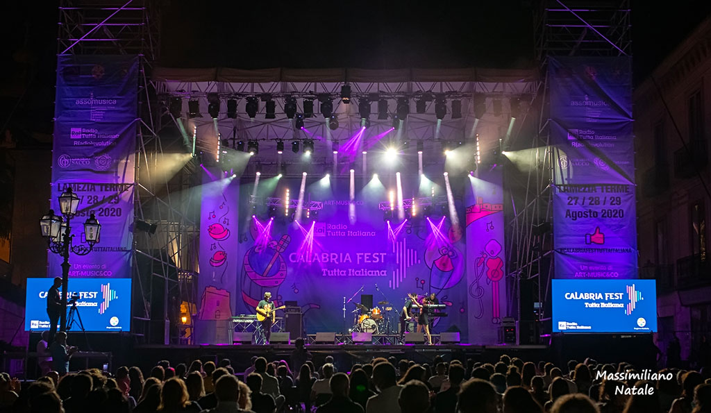 Lamezia, tutto pronto per la finalissima del "Calabria fest": sul palco Leo Gassmann e Le Vibrazioni