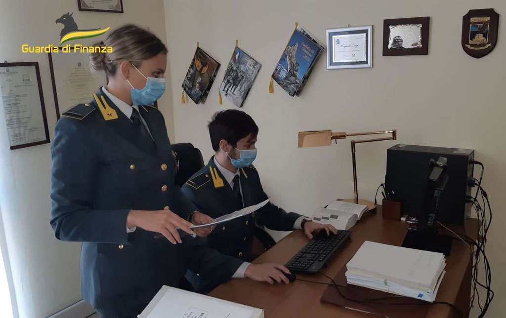 Scoperta evasione milionaria di un agente di scommesse online, aveva operato anche in Calabria - VIDEO