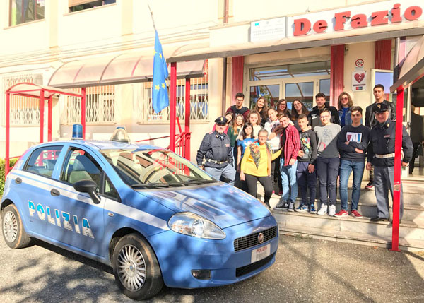 Lamezia: il 16 dicembre al “De Fazio” presentazione calendario “365 per esserci sempre”, realizzato da studenti con Associazione Polizia di Stato