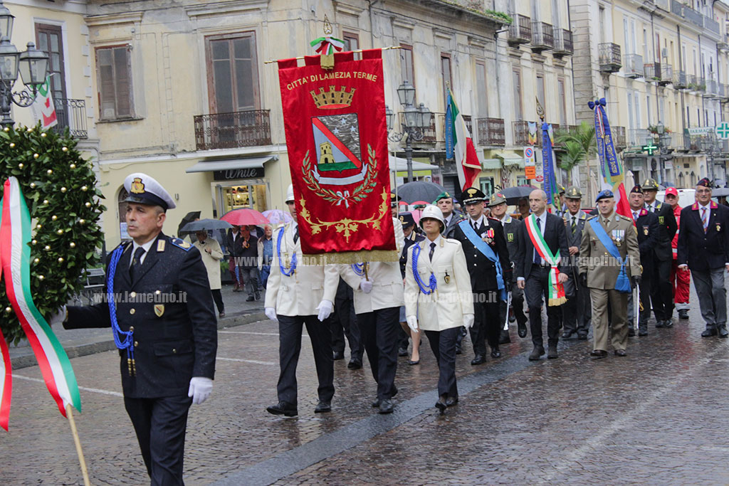 Lamezia celebra l'unità nazionale e le Forze Armate