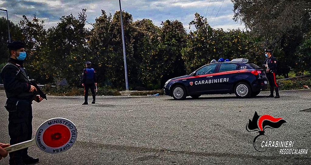 Furti seriali su auto a Cittanova e Taurianova, un arresto e 2 ricercati