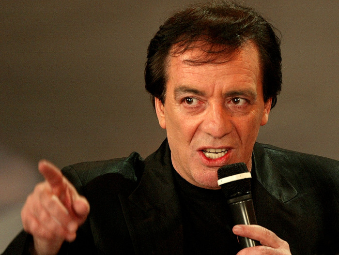 Il calabrese che suonò con i Beatles, Mino Reitano ha il suo museo  a Fiumara