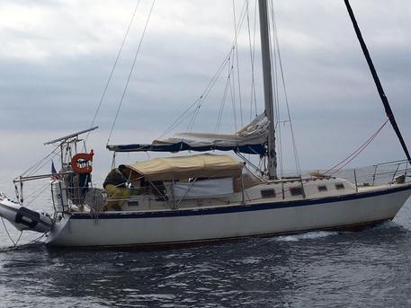 Intercettato veliero migranti sbarcato a Capocolonna, tre arresti