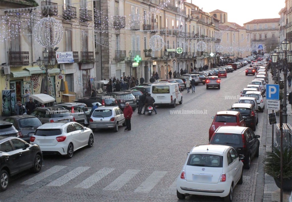 Lamezia, salta il concerto di Capodanno su corso Numistrano: mancano le autorizzazioni 