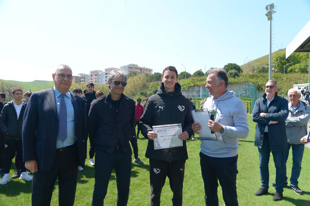 ALBA-DEI-CAMPIONI-CALABRIA_premiazione-fair-play_52d7c.jpg