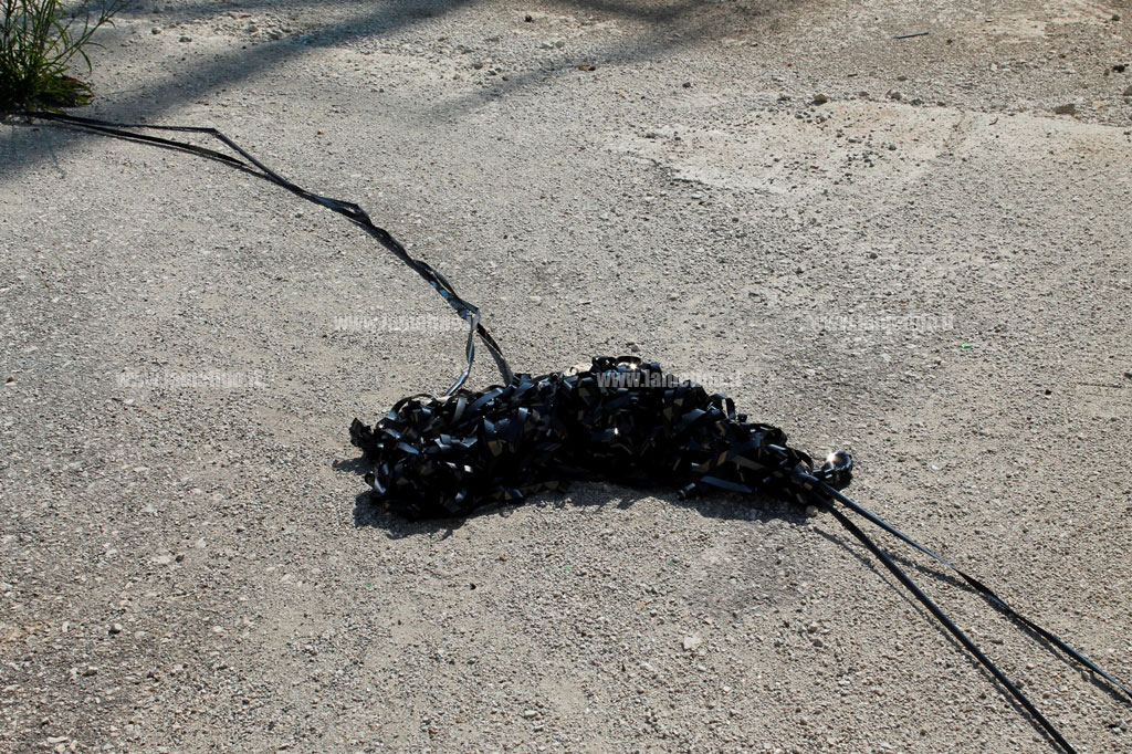 ALCUNE-CASSETTE-ROTTE-E-DISTRUTTE-foto2.jpg