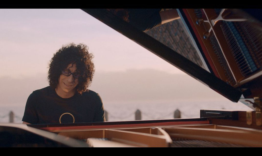 Pubblicato il nuovo videoclip di Allevi “Kiss me again” finanziato dalla Calabria Film Commission