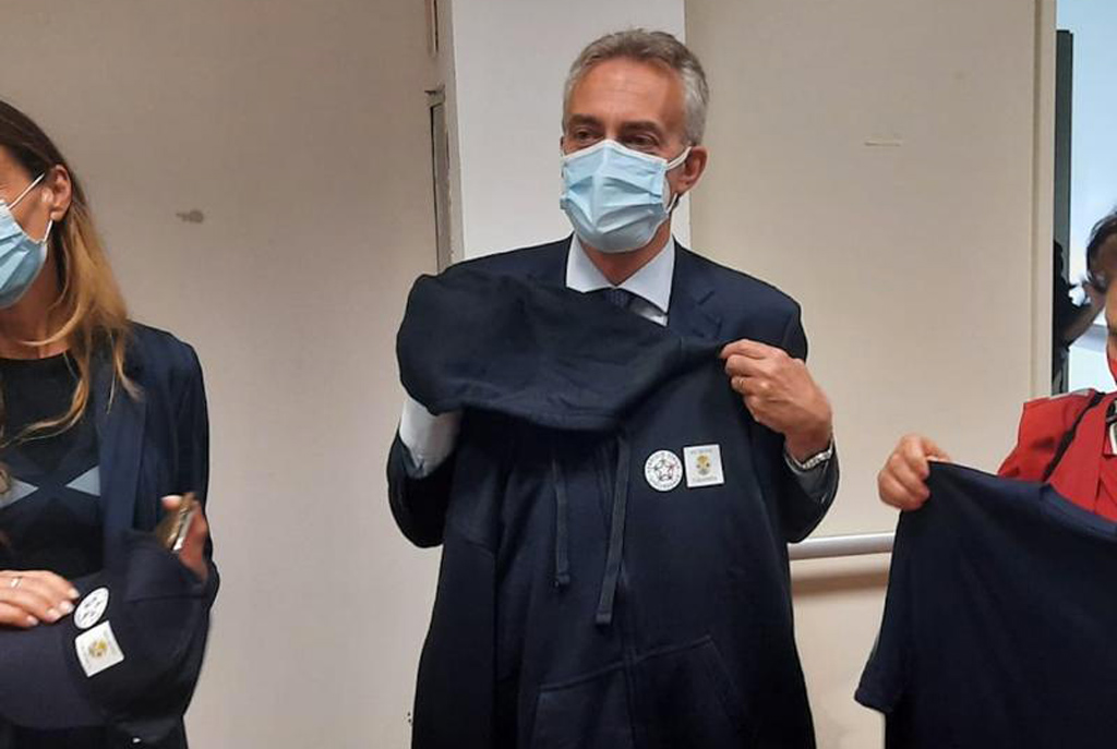 Regione: magliette e cappellini ai volontari calabresi del Servizio civile
