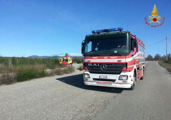 Vigili del fuoco soccorrono 16enne precipitato da un ponte nel reggino