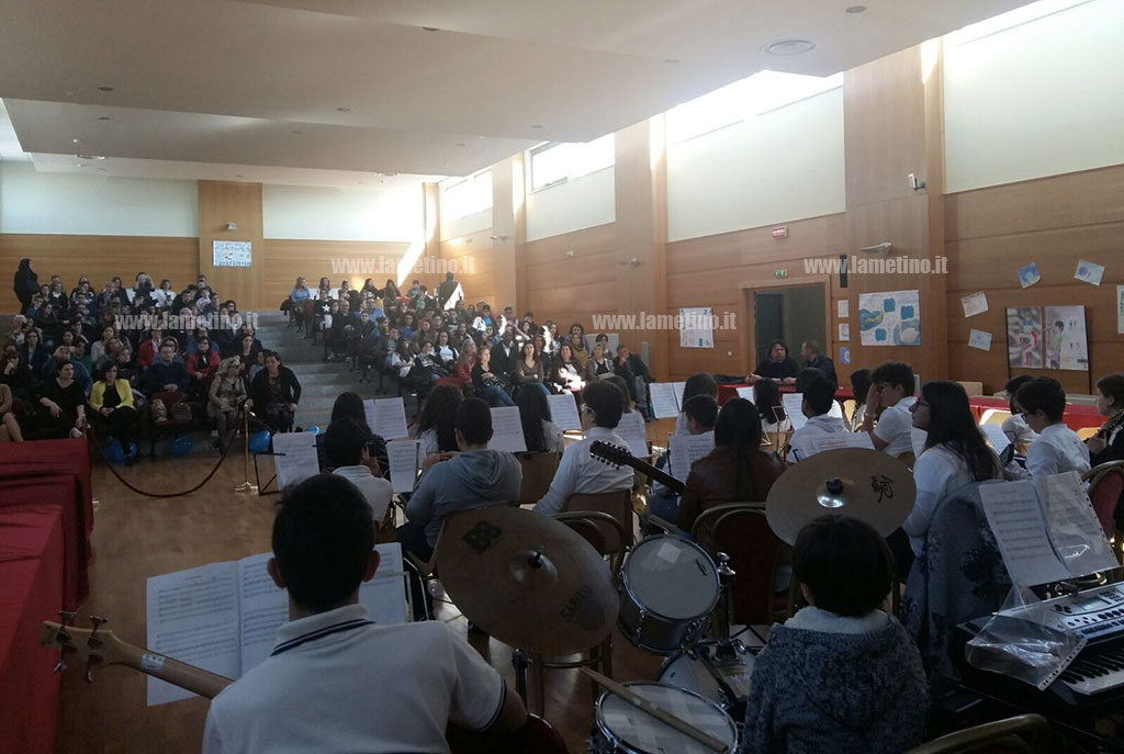 Lamezia: musica e disegni sull'autismo al seminario Adiss con gli studenti delle scuole