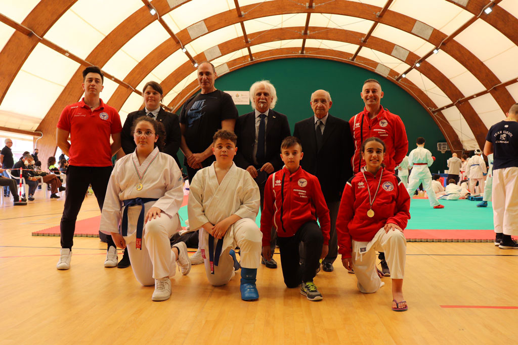 Accademia-Karate-Lamezia-di-nuovo-sul-podio_192f7.jpg