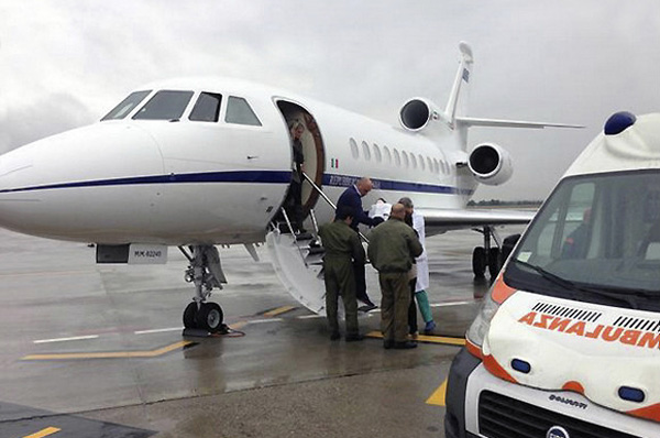 Lamezia, neonata in pericolo di vita trasportata a Roma con aereo militare