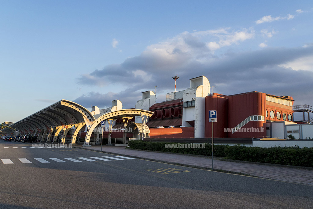 Aeroporto-Lamezia-2016_copia_6b50e.jpg