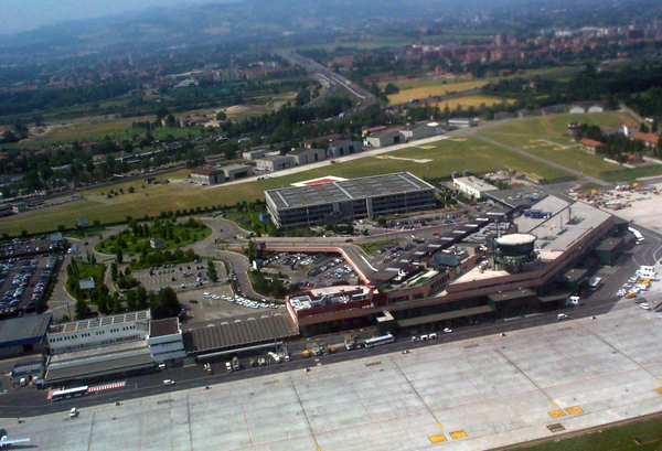 Aeroporto_Bologna.jpg