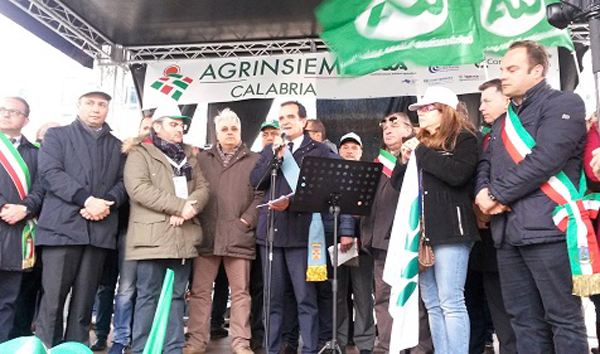 Agrinsieme-manifestazioni-1.jpg
