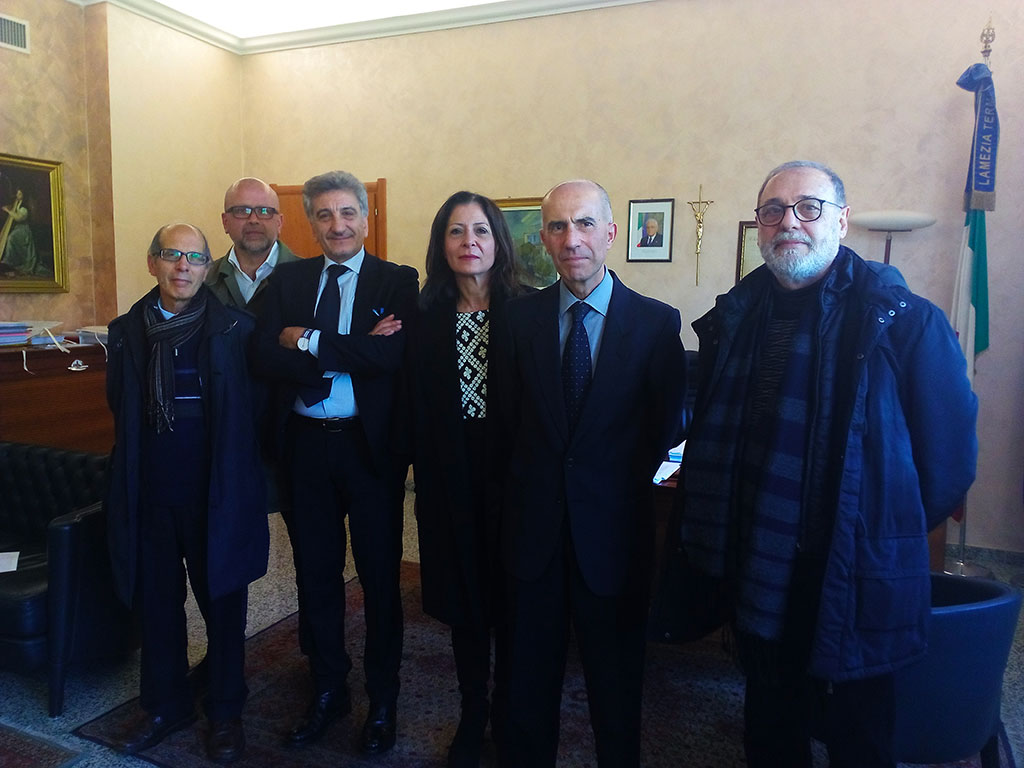 Alecci-liberi-e-forti.jpg