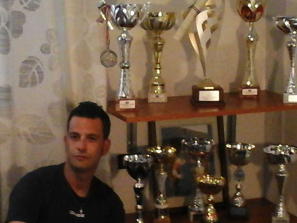 Sicurezza stradale, pilota coriglianese tra testimonial insieme a Loris Capirossi