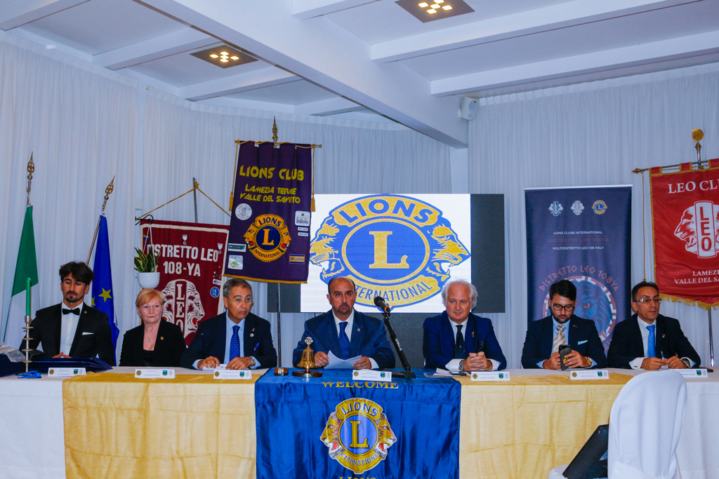 Cerimonia congiunta del Passaggio di Campana per Lions Club Lamezia Terme Valle del Savuto e Leo Club
