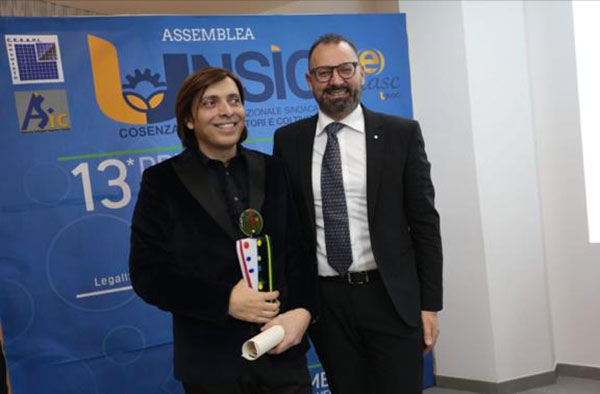 Consegnato allo stilista Anton Giulio Grande il premio Cultura e impresa dell’Unsic