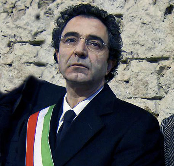 Calabria: Ignoti tentano forzare porta casa Sindaco San Giovanni in Fiore