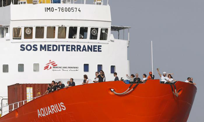 Rifiuti pericolosi a rischio infettivo scaricati da navi Msf: ci sono anche i porti di Vibo, Reggio e Crotone