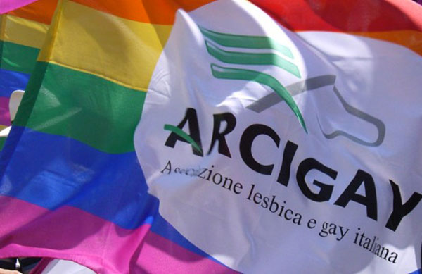 Arcigay-bandiera.jpg