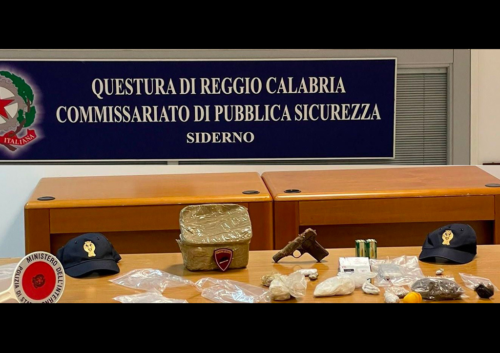 Arma-e-droga-SIderno_01_6b655.jpg