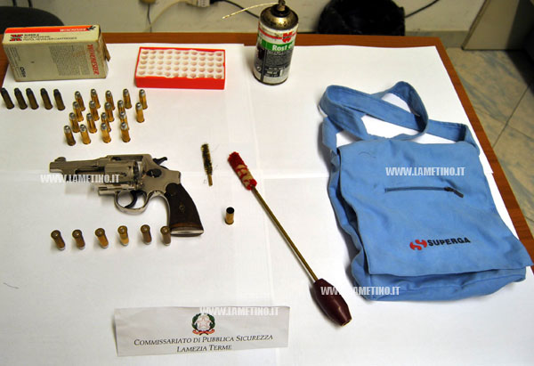 Lamezia: arrestato 57enne per detenzione illegale di armi e munizioni