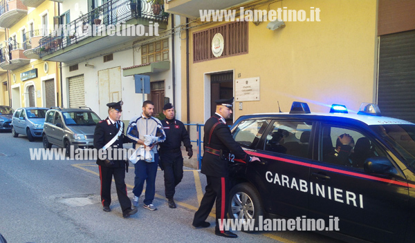 Calabria: Chiese pizzo a imprenditore che rifiutò, arrestato 26enne di Cutro