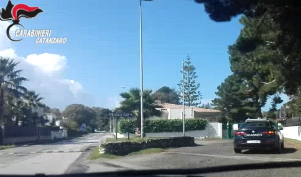 Lamezia: furti alla Marinella, incastrate dai carabinieri tre persone per ricettazione - VIDEO
