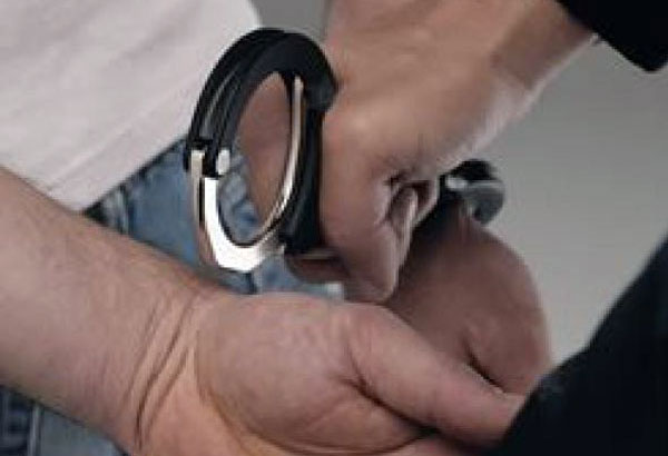 Picchia e minaccia la madre per comprare la droga, arrestato 31enne nel catanzarese