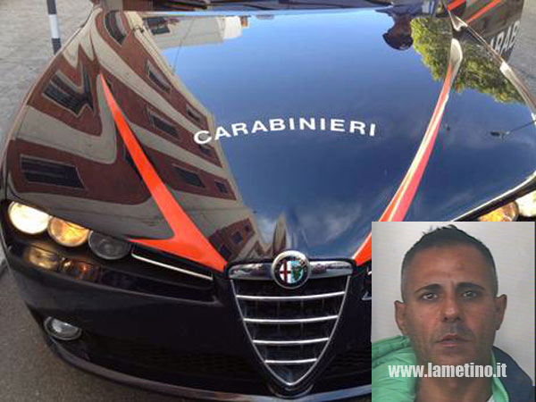 Calabria: Estorce denaro ad ex datore lavoro, arrestato barman 