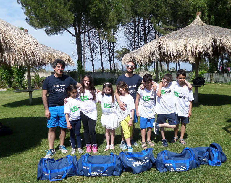 Rappresentativa Arvalia Nuoto Lamezia alla manifestazione Sport In Tour a Pescara