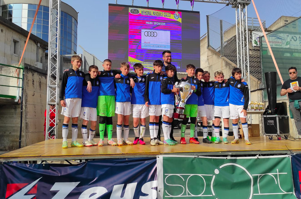 Atalanta---seconda-classisficata-trofeo-sicma-Torneo-Città-internazionale-CIttà-di-Lamezia-Terme_77203.jpg