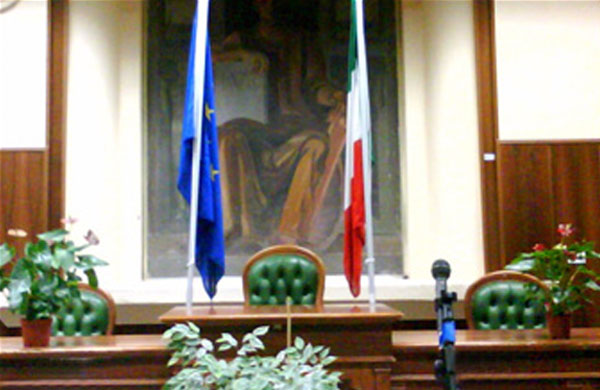 Aula_tribunale_vibo_valentia_31ott2013.jpg