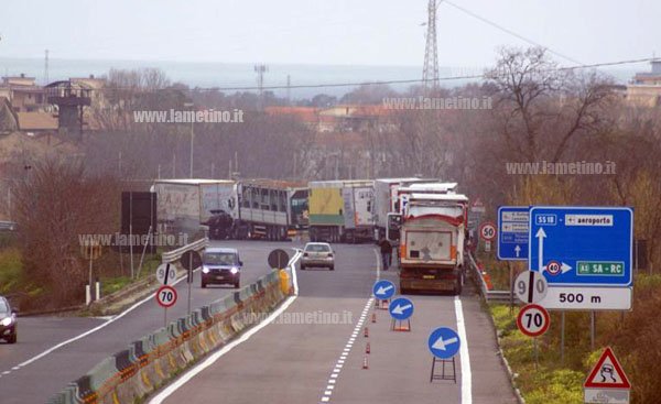 Sciopero Tir: domani Coldiretti distribuisce alimenti a Lamezia, Cosenza e Reggio Calabria