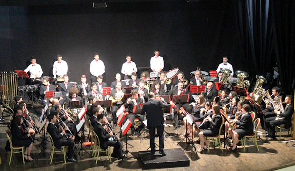Banda-vincitrice-Ama-calabria.jpg