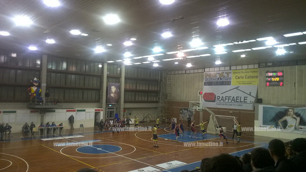 Basketball Lamezia conclude poule promozione con una vittoria contro Rende