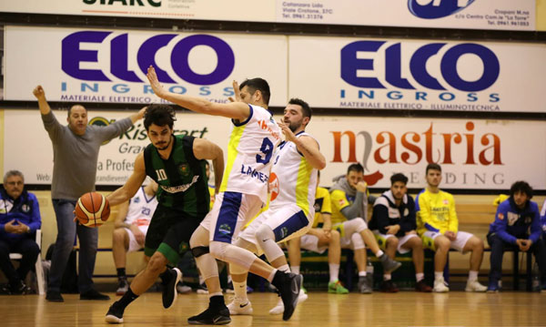 Buona la prima di coach Ragusa, Basketball Lamezia batte Villa 86-45