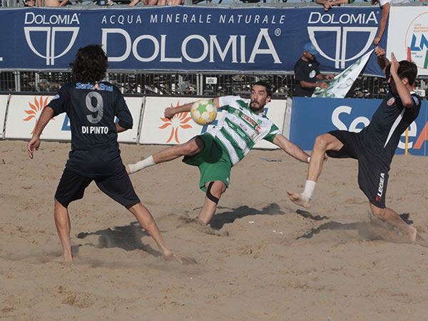Beach soccer: Lamezia sconfitto in zona Cesarini dal Barletta