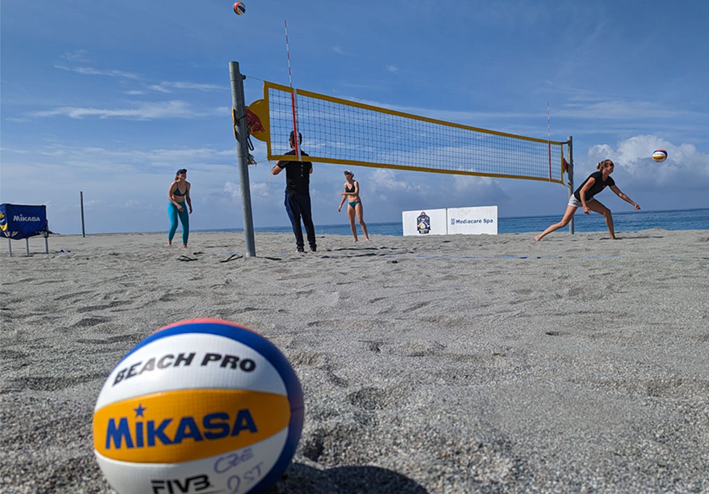 Stage delle nazionali italiana e della Repubblica Ceca di beach volley ad Amantea dal 26 al 29 aprile