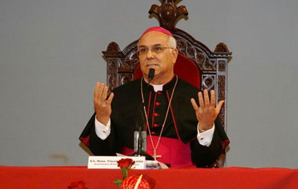 Monsignor Bertolone: “Calabria muore, problemi infilati sotto il tappeto come polvere”