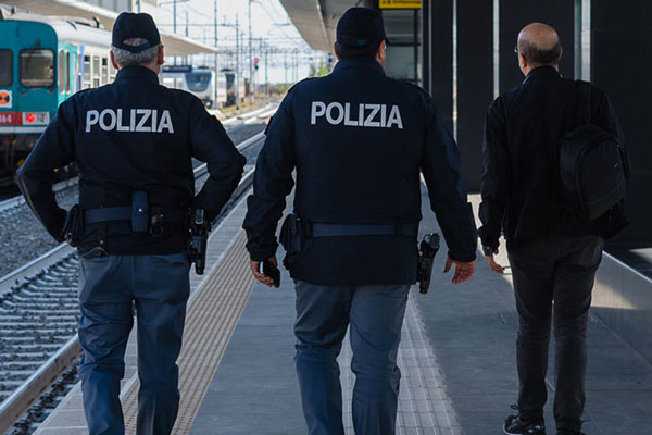 Si allontanano da Reggio per raggiungere Milano in treno, 14enni fermati alla stazione di Lamezia da Polfer