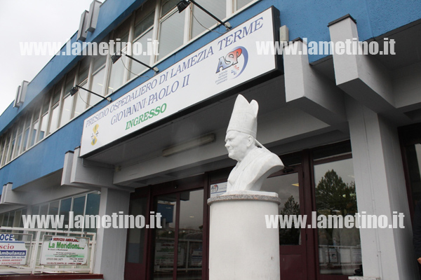 Lamezia: Cerimonia all’ospedale in onore di San Giovanni Paolo II