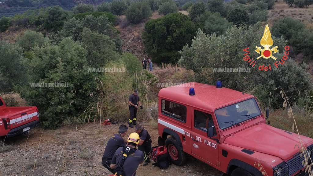 CADAVERI-VIGILI-DEL-FUOCO.jpg