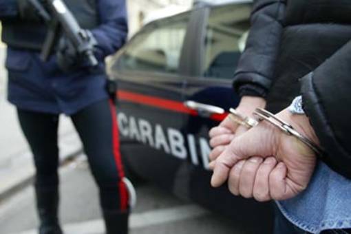 CARABINIERI-ARRESTO.jpg