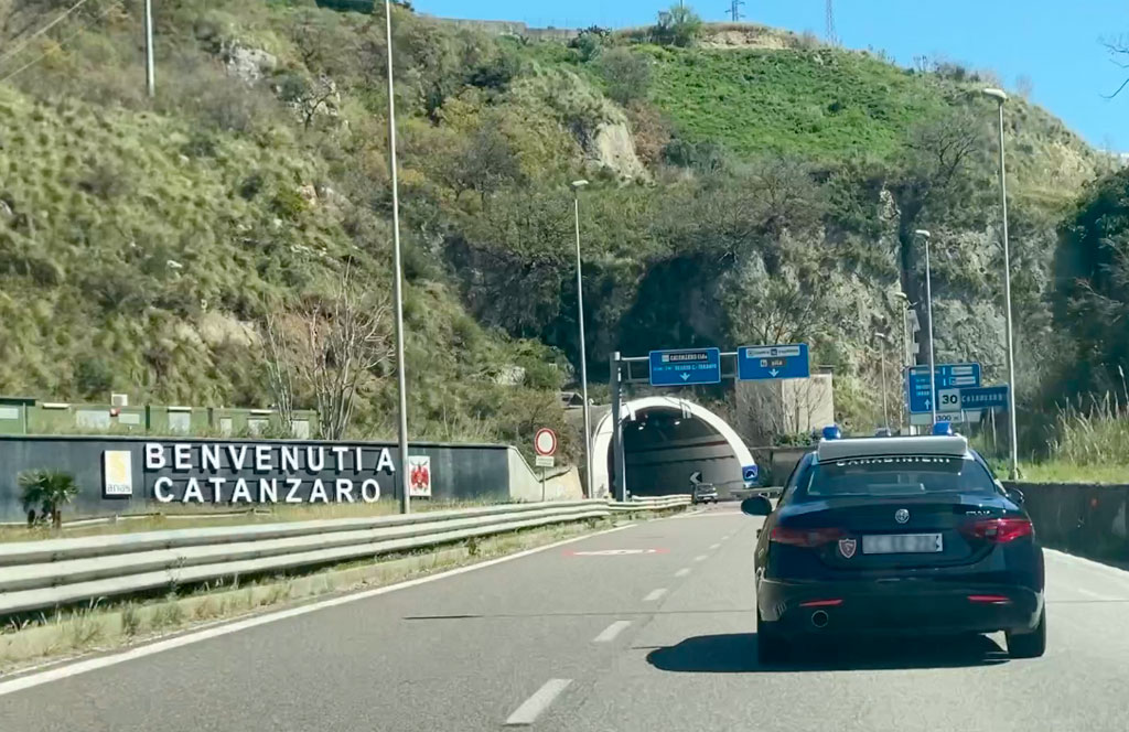 Droga, guida sotto effetto di alcool e mancato rispetto norme igienico sanitarie: controlli dei carabinieri nel Catanzarese